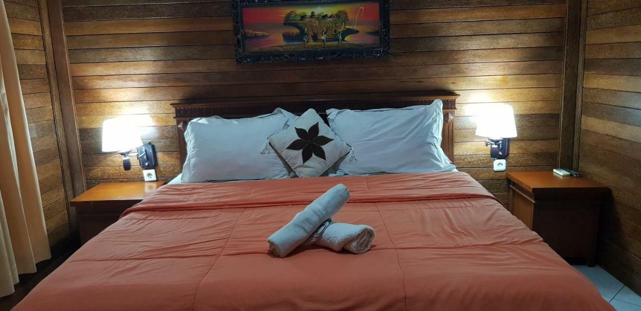 Arya Inn Enny Salon And Spa Nusa Lembongan Kültér fotó